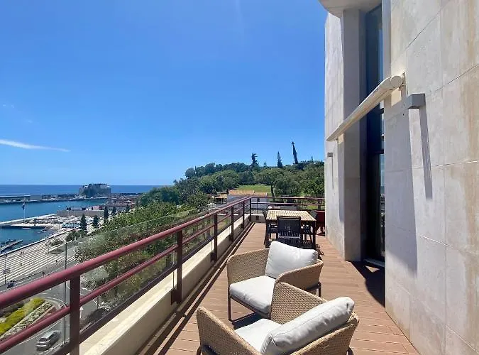 Rooftop Marina L By Madeira Apartment