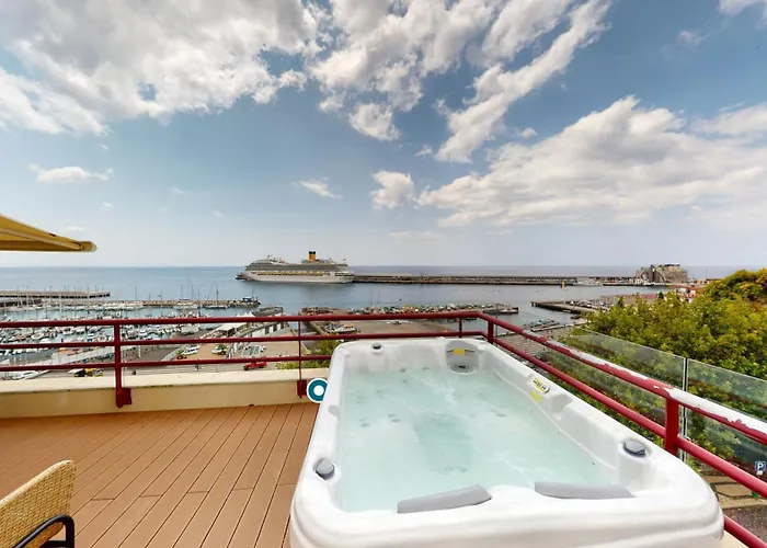 Rooftop Marina L By Madeira Apartment Funchal (Madeira)